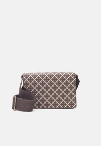 Valitud, warm brown