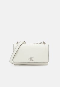 MINIMAL MONOGRAM FLAP - Skulderveske - creamy white