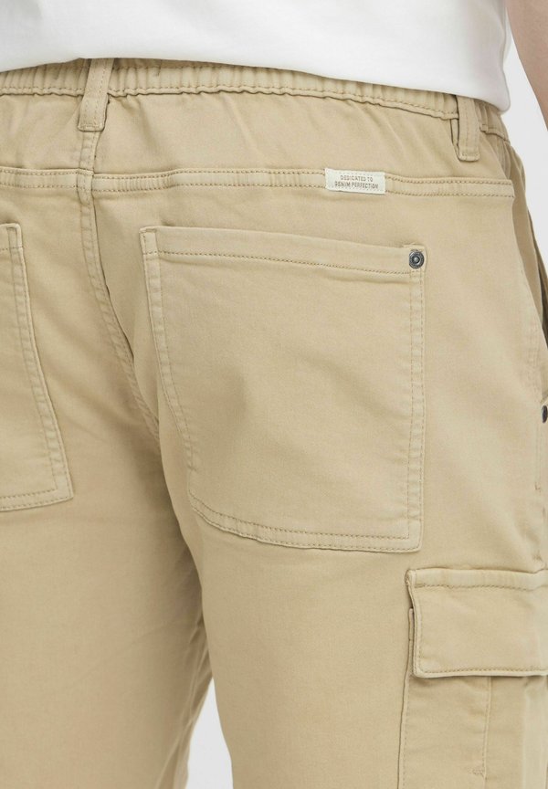 BHBLIZZARD-DENIMSHORTS-JOGG REGULAR FIT - Denim shorts - cornstalk3