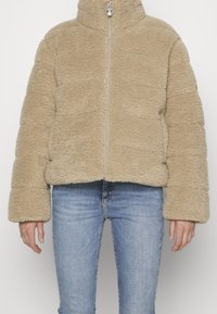 Barbour Zimní bunda - beige