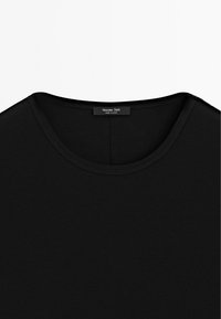 Massimo Dutti SHORT-SLEEVE WITH CREW NECK - Jednoduché tričko - black
