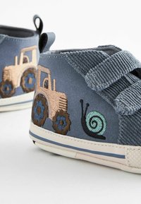 Next TWO STRAP EASY FASTENING  - REGULAR FIT - Sneakers high - blue tractor