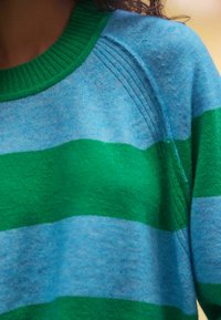Next CREW NECK - Pulover - green blue stripe