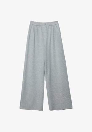 Sivo široke hlače s elastičnim pojasom, kopčanjem na gumbe, prednjim naborima i bočnim džepovima, prikazane ravno na bijeloj pozadini.