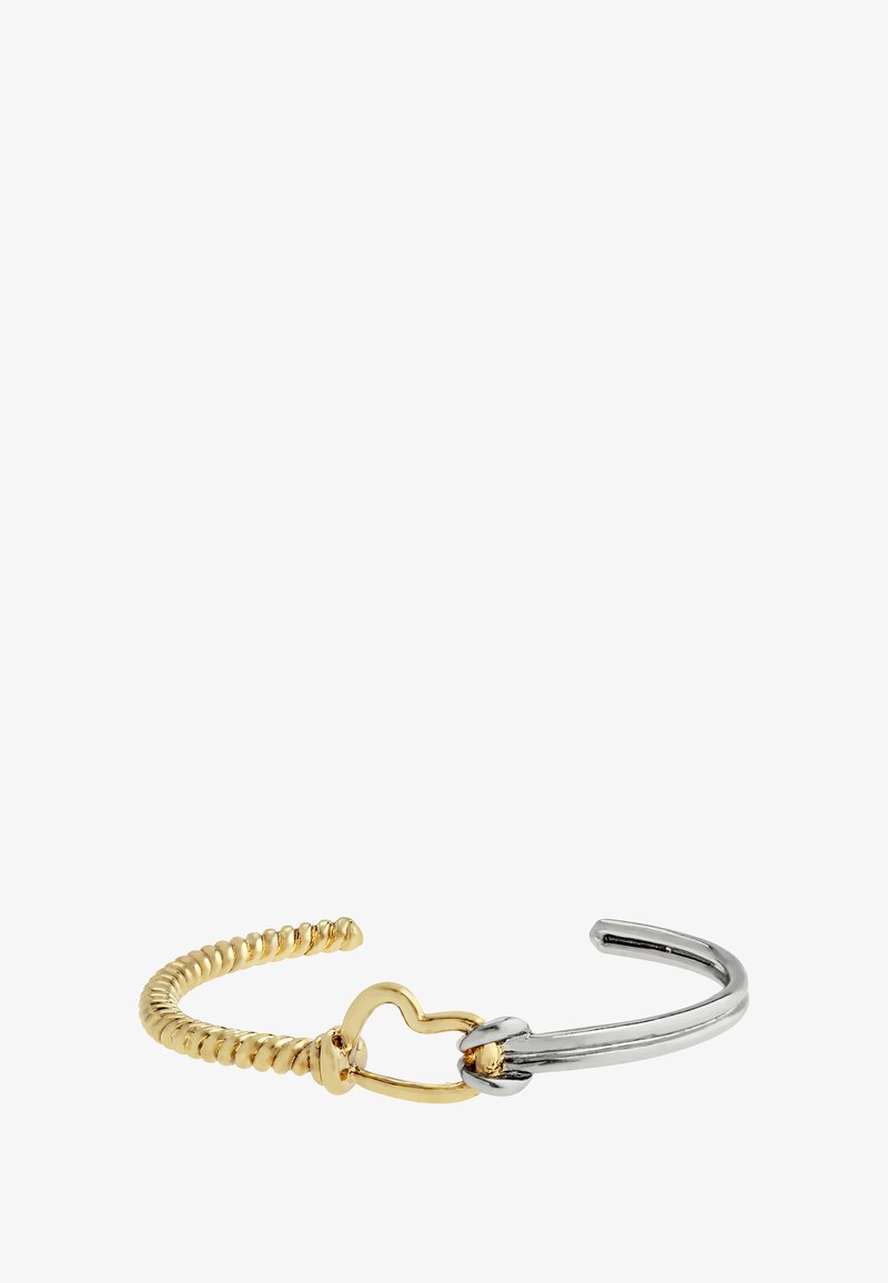 Bracelet en fils d'or et d'argent avec un design tordu, fermoir en forme de cœur, surface lisse et silhouette aérodynamique.