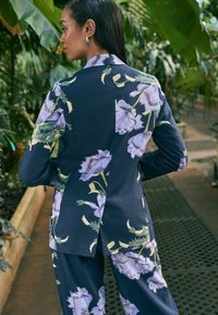 Next KEW GARDENS SINGLE BREASTED TAILORED - Blejzer - navy floral