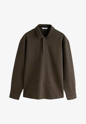 Polo a manica lunga marrone con colletto, pattina a tre bottoni e polsini a coste. Realizzato in tessuto morbido con una texture liscia.