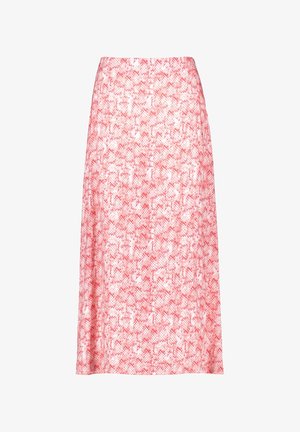 Rosa midikjol med ormskinnsmönster, flödande siluett och slät textur, med figursydd midjeband och ankel-lång design.