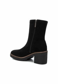 Refresh Botines con plataforma - black