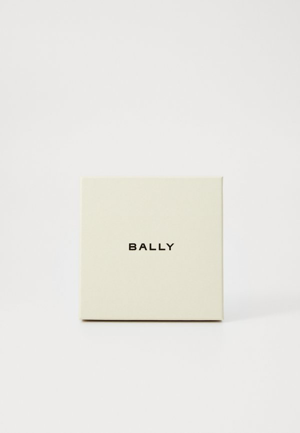 FLAG BIFOLD - Wallet2