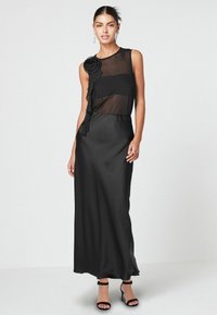 Next TAILORED - Maxinederdele - black