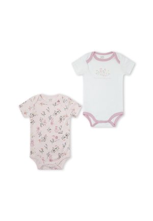 Dos peleles de bebé de manga corta; uno blanco con ribete rosa y pequeño estampado floral, otro rosa claro con un patrón de flores y animales por toda la prenda.