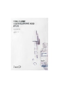 Pacchetto di maschera all'acido ialuronico in bianco con testo nero. Presenta un contagocce e gocce di liquido, etichettato con ingredienti: niacinamide, provitamina B5.