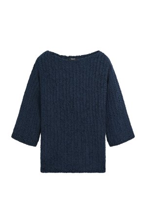 Granatowy teksturowany sweter z dzianiny z rękawami do połowy przedramienia i szerokim, okrągłym dekoltem.