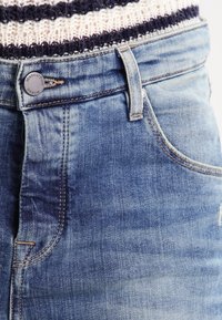 Marc O'Polo DENIM Džíny Relaxed Fit - blue denim