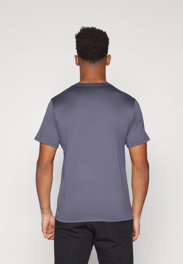 TAD ESSENTIALS SOLID CAT  - Basic T-shirt - galactic gray2