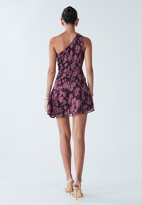 BWLDR CODIE MINI - Koktailové šaty/večierkové šaty - burgundy floral