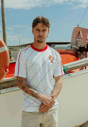 COPA Football, PORTUGAL 1984 AWAY RETRO FOOTBALL SHIRT - Print T-shirt - white