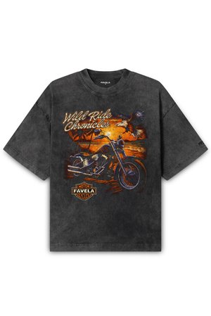 Temno siva prevelika majica s kratkimi rokavi, okroglim izrezom in vintage videzom, z grafiko "Wild Ride Chronicles" ki prikazuje motocikel in orla.