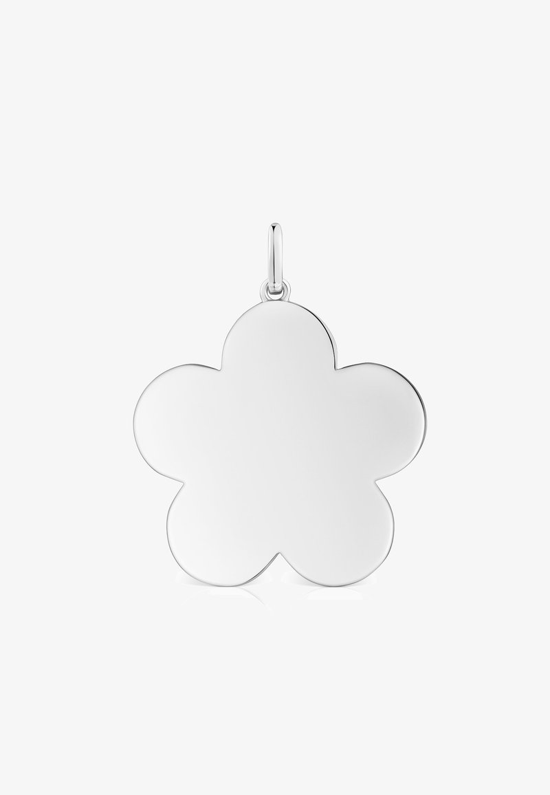 Ciondolo a forma di fiore in argento con una superficie liscia e lucida e un anello per il fissaggio. Presenta petali arrotondati e un design simmetrico.