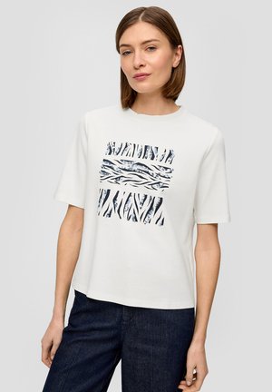 - T-shirt z nadrukiem