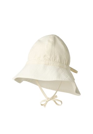 Off-white zonnehoed met een brede rand en kinriemen die in een strik zijn gebonden, ontworpen voor zonbescherming en een veilige pasvorm.