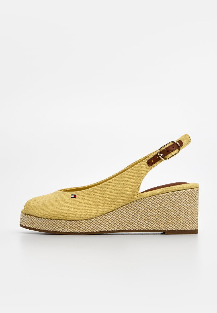 Tommy Hilfiger Sleehakken geel Tommy Hilfiger Sleehakken geel