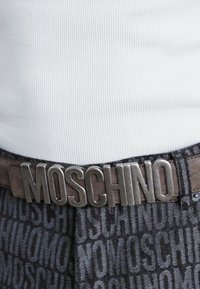 MOSCHINO CINTURA UNISEX - Ceinture - fantasia marrone