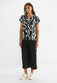 Street One LTD QR  W SPLITNE - Blus - schwarz