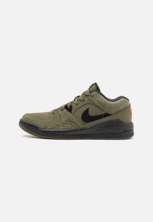 Jordan JORDAN STADIUM 90  - Joggesko - medium olive/black/university red/sail