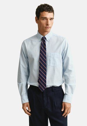 DOBBY CLASSIC OXFORD - Overhemd - sky blue