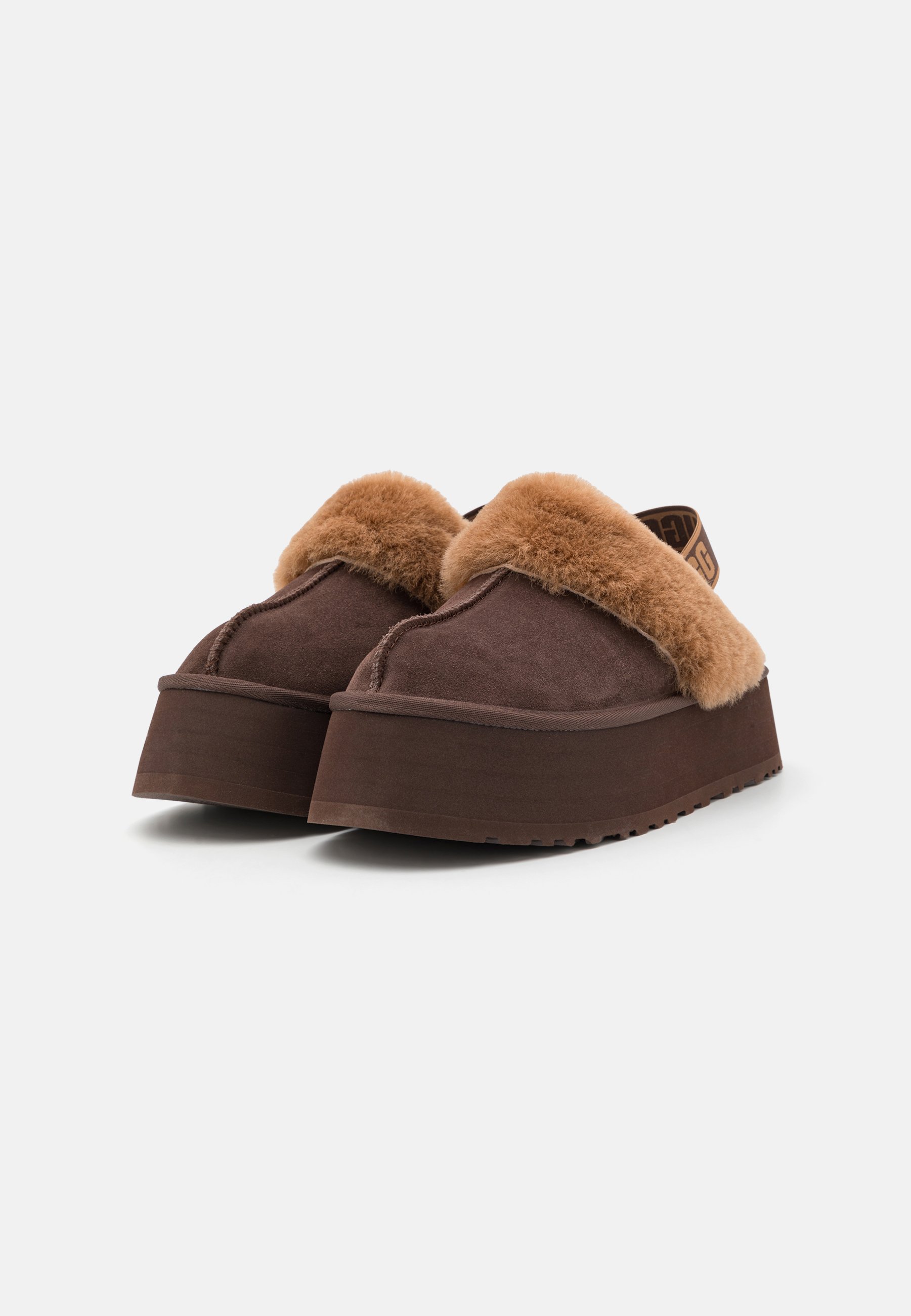 UGG FUNKETTE - Heeled mules - burnt cedar/dark brown - Zalando