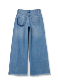 Jeans de mezclilla de pierna ancha en azul claro, con un dobladillo deshilachado y un parche en el bolsillo trasero. Mejorados con un clásico diseño de cinco bolsillos.