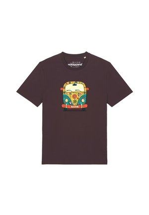 T-shirt marron foncé avec un graphisme de van vintage coloré décoré de fleurs, de cœurs, d'un symbole de paix et du mot "PEACE" sur le pare-chocs avant.