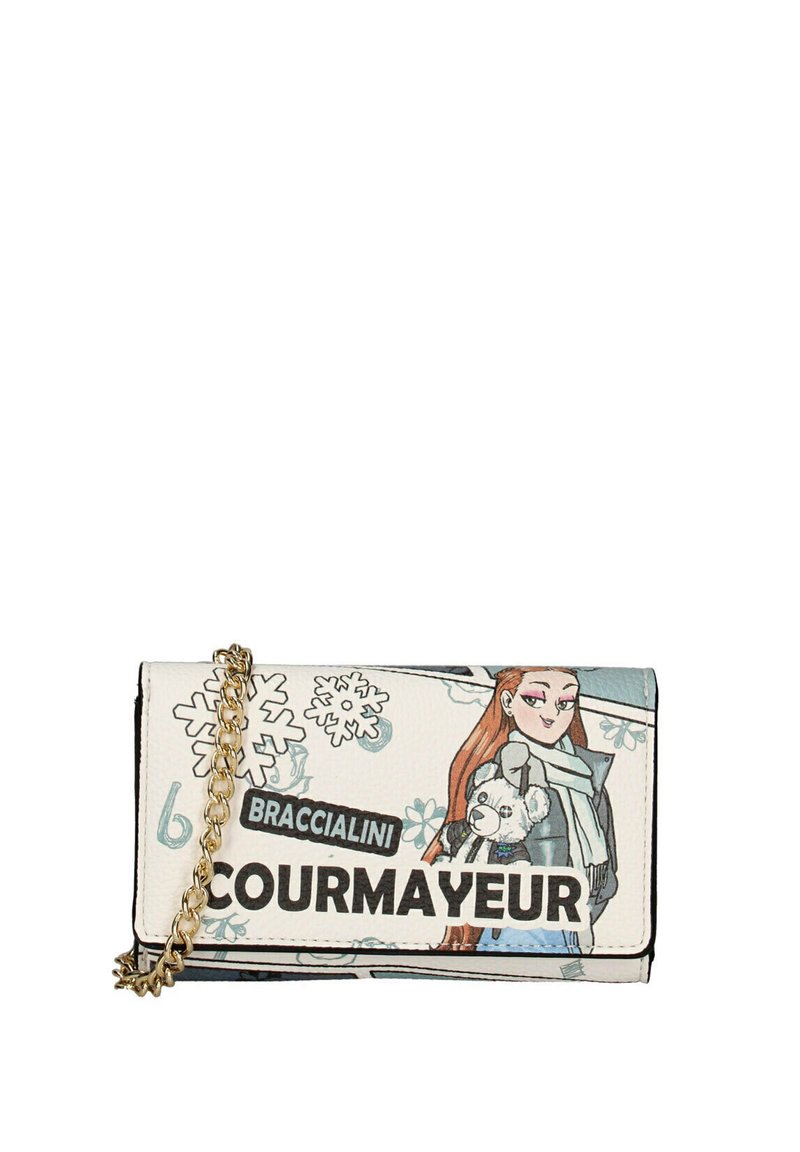 Portafoglio realizzato in materiale bianco testurizzato con design cartoon, tracolla a catena e grafiche tra cui fiocchi di neve e il testo "COURMAYEUR."