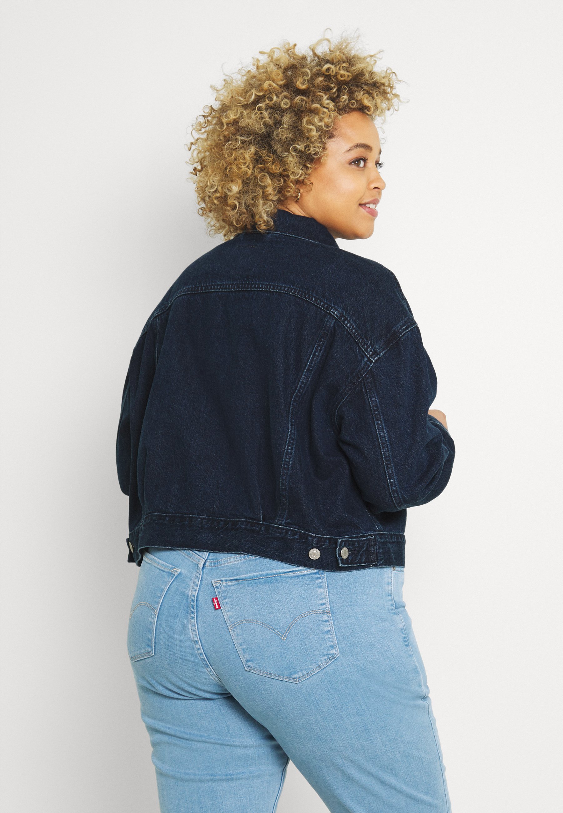 levi's premium trucker jacket
