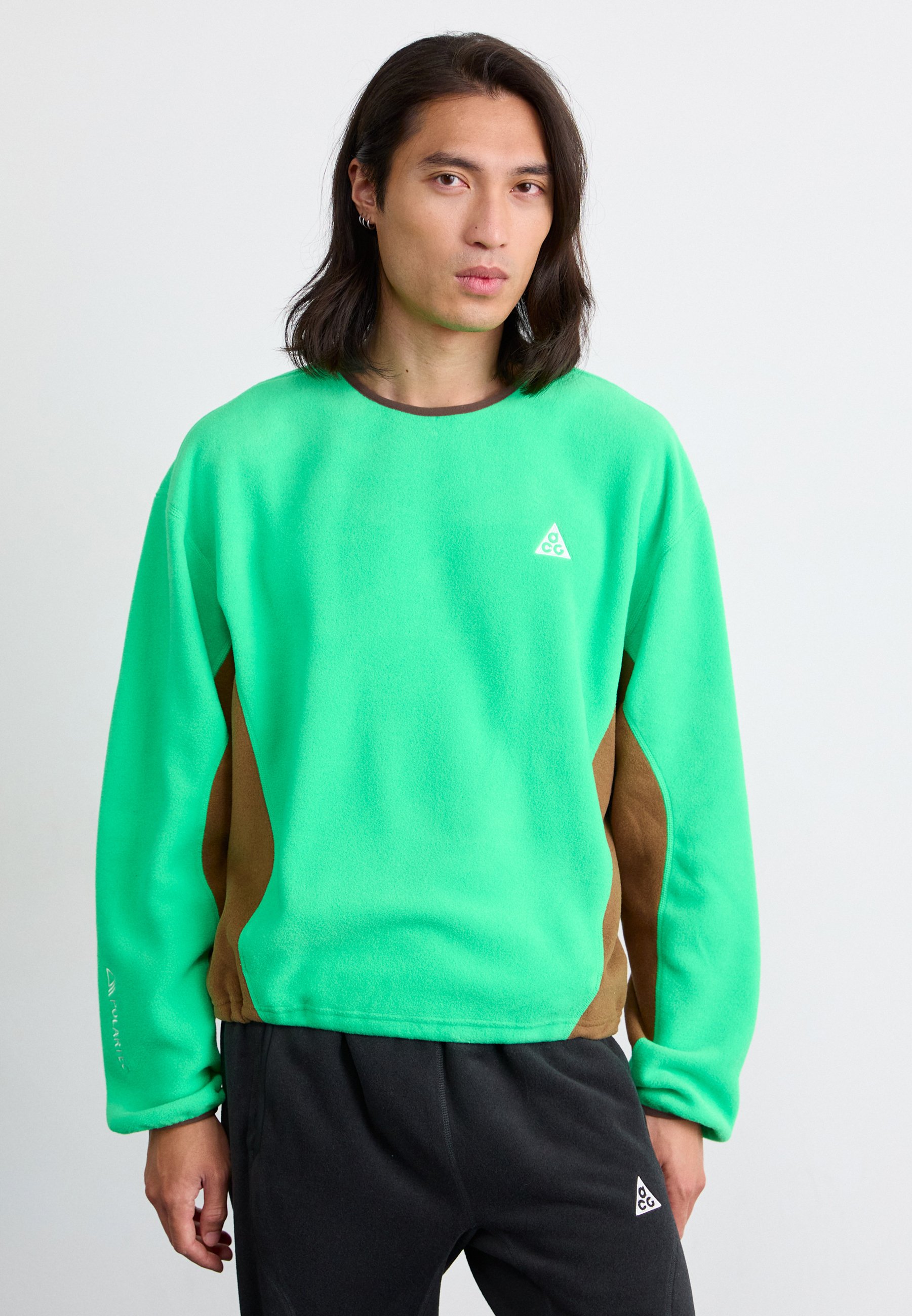 nike acg crewneck sweatshirt