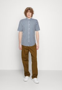 Only & Sons ONSSANE STRIPE - Overhemd - insignia blue