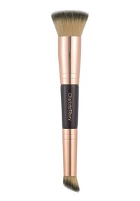 Zweiseitiger Makeup-Pinsel mit schwarzem Griff und roségoldenen Ferrulen. Die Borsten sind weich und haben einen Farbverlauf von dunkel zu hell.