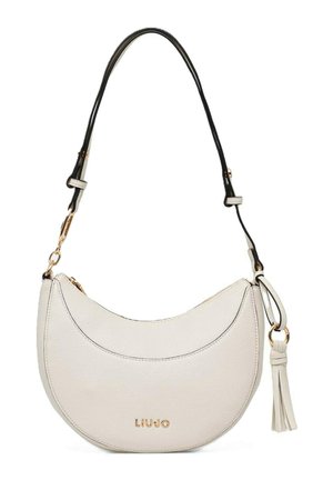 Borsa a mezzaluna bianca in pelle con tracolla regolabile nera, logo "LIU·JO" in oro, dettagli in oro, chiusura con cerniera e un charm a nappina sul lato.