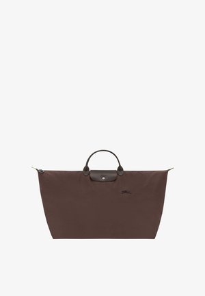 Braune Nylon-Umhängetasche mit Lederakzenten, ausgestattet mit einem runden Griff, Reißverschluss und einem dezenten Logo-Detail. Großes und geräumiges Design.