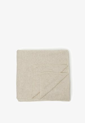 Foldet beige uldhalstørklæde med en blød tekstur, vist på en hvid baggrund.