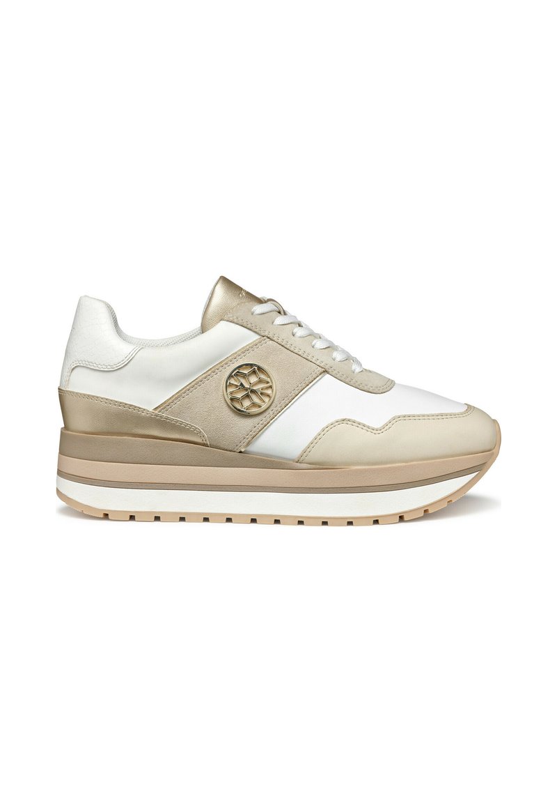 Sneakers platform con una combinazione di colori bianco e beige, caratterizzati da una miscela di pelle liscia e testurizzata, dettaglio del logo rotondo e chiusura con lacci.