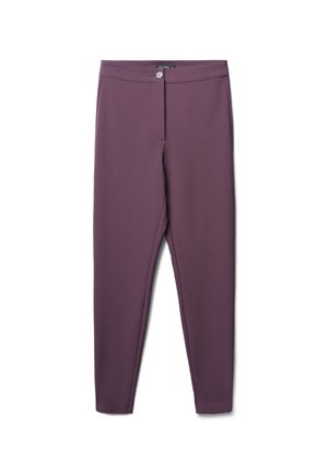 Pantalons ajustés extensibles en violet profond avec une texture lisse, comportant une fermeture à bouton et des poches avant. Design ajusté pour une silhouette épurée.