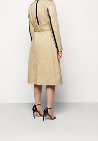 Patrizia Pepe Trenčkot - beige