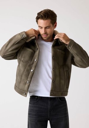 TRUCKER - Veste en similicuir - braun