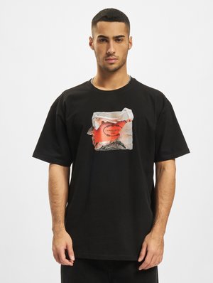 Upscale by Mister Tee OVERSIZE  - Triko s potiskem - black