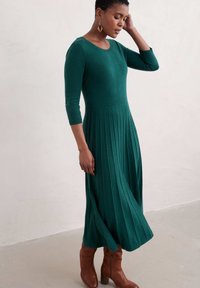 Seasalt Cornwall FOLK SONG petrol