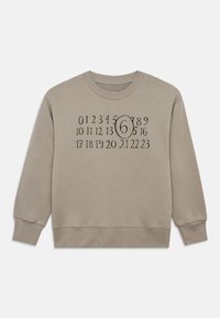 Επιλέχθηκε, dove grey