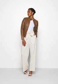 ONLY ONLMELISA JACKET - Casaco de pele sintética - cognac